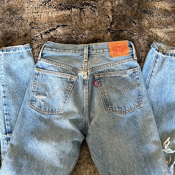 Levi’s 501 Skinny - Picture 6 of 6